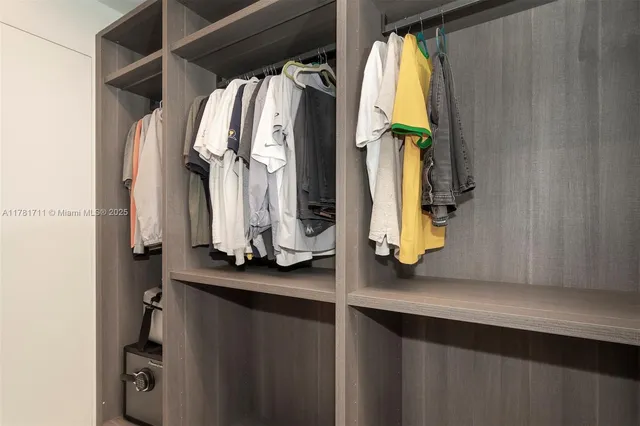 $27,000 | 1201 20th Street, Unit PH01, Miami Beach, FL 33139