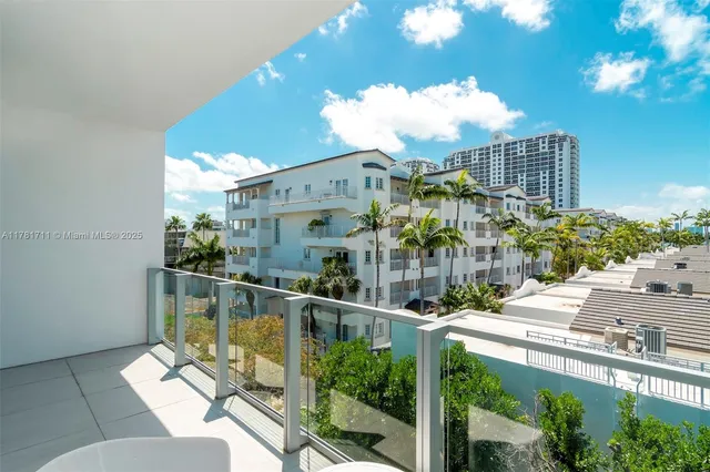 $27,000 | 1201 20th Street, Unit PH01, Miami Beach, FL 33139