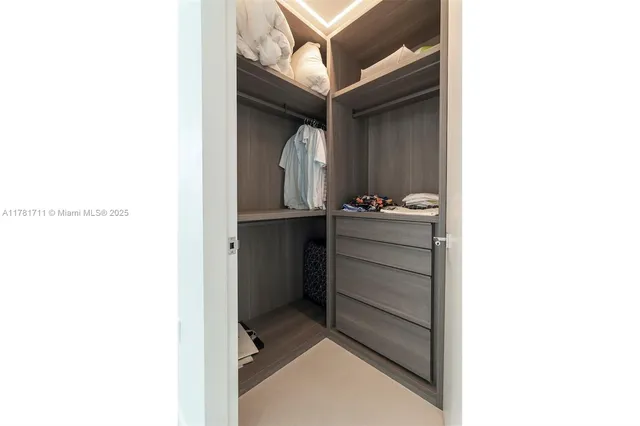 $27,000 | 1201 20th Street, Unit PH01, Miami Beach, FL 33139