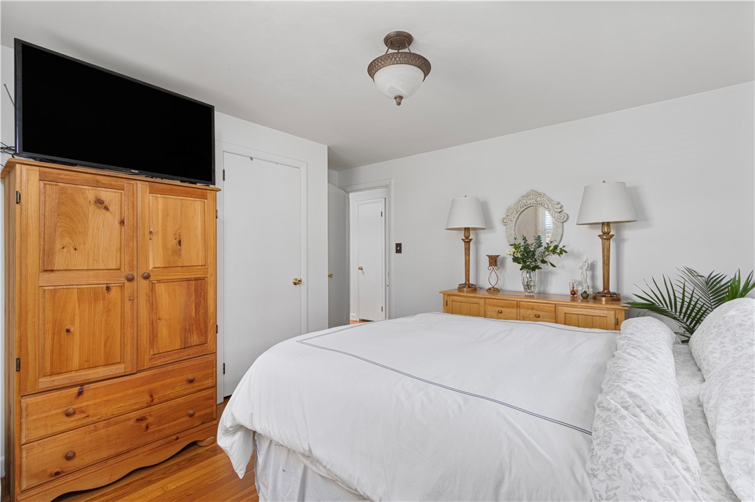 141 Redwood Road Portsmouth, RI 02871 - Photo 16 of 30