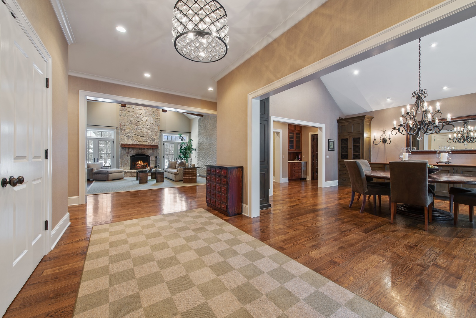 695 Birch Road Glencoe, IL 60022 - Photo 2 of 29