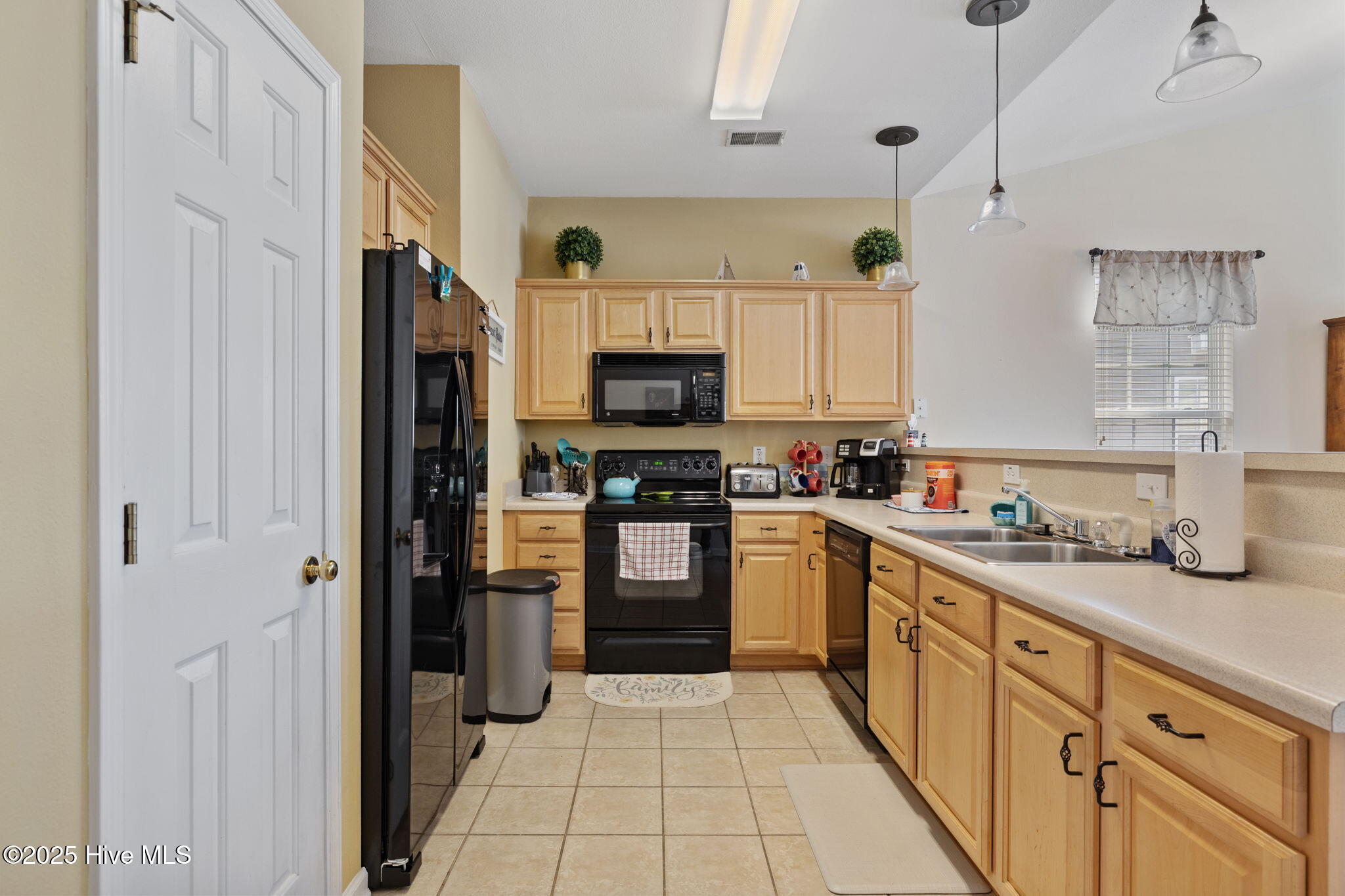 1000 Great Egret Circle Southwest, Unit C Sunset Beach, NC 28468 - Photo 10 of 40 10-web-or-mls-DC8A0796