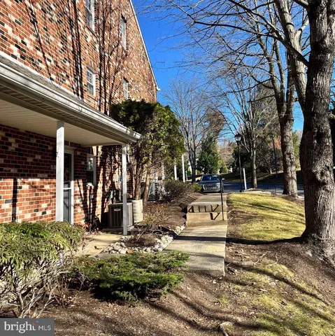 $278,900 | 1815 Valley Glen Road, Unit 140, Elkins Park, PA 19027