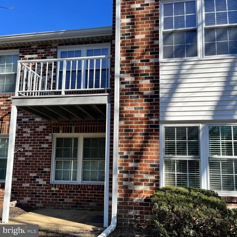 $278,900 | 1815 Valley Glen Road, Unit 140, Elkins Park, PA 19027