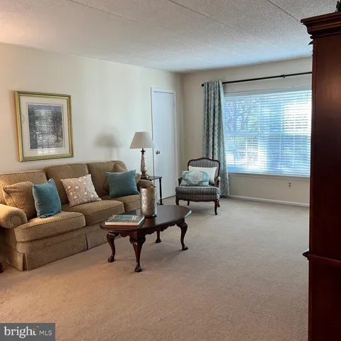 $278,900 | 1815 Valley Glen Road, Unit 140, Elkins Park, PA 19027