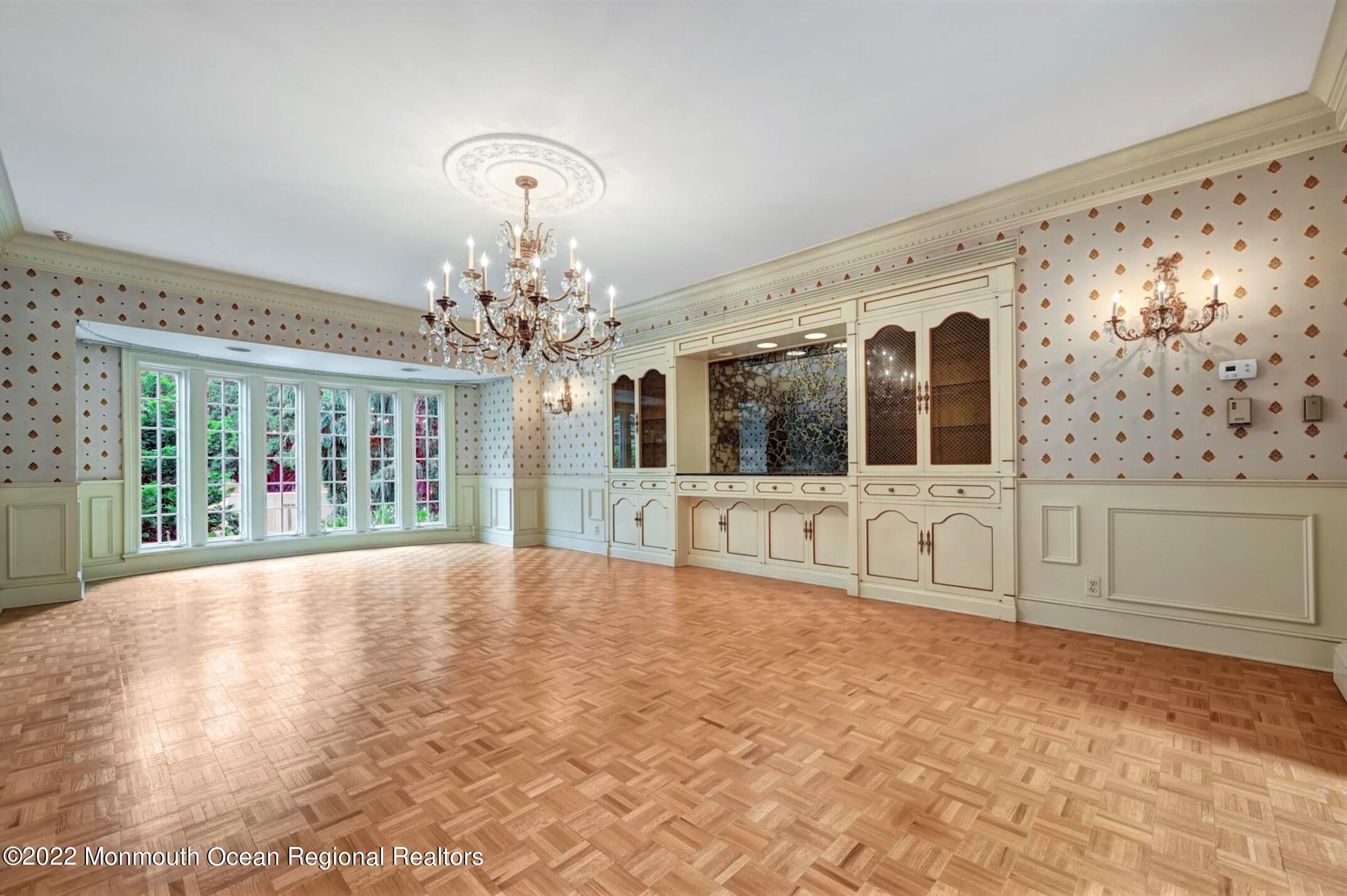 353 East Freehold Road, Unit 353355 Freehold, NJ 07728 - Photo 24 of 87 17-2 Dining room