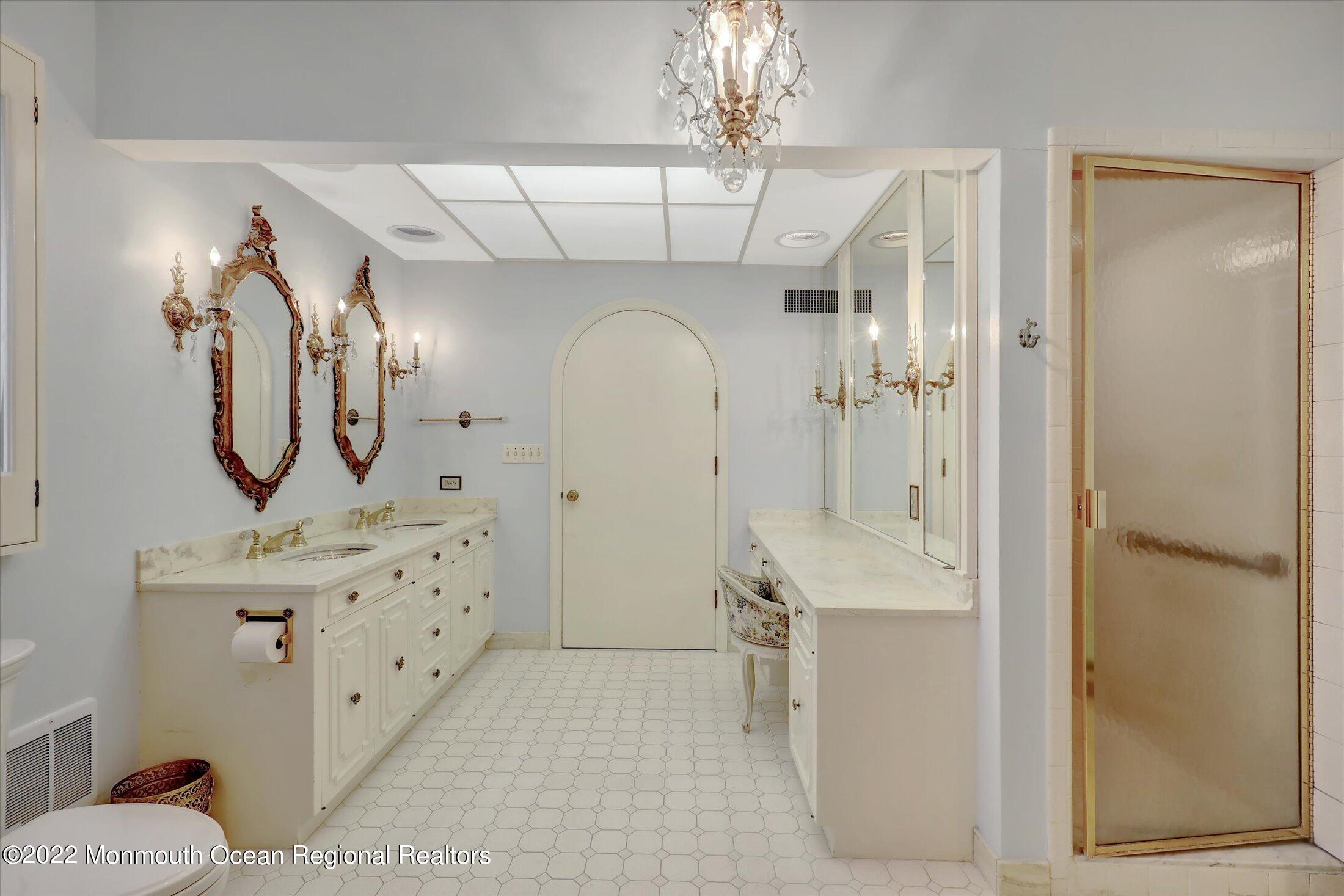 353 East Freehold Road, Unit 353355 Freehold, NJ 07728 - Photo 41 of 87 36-Master Bathroom