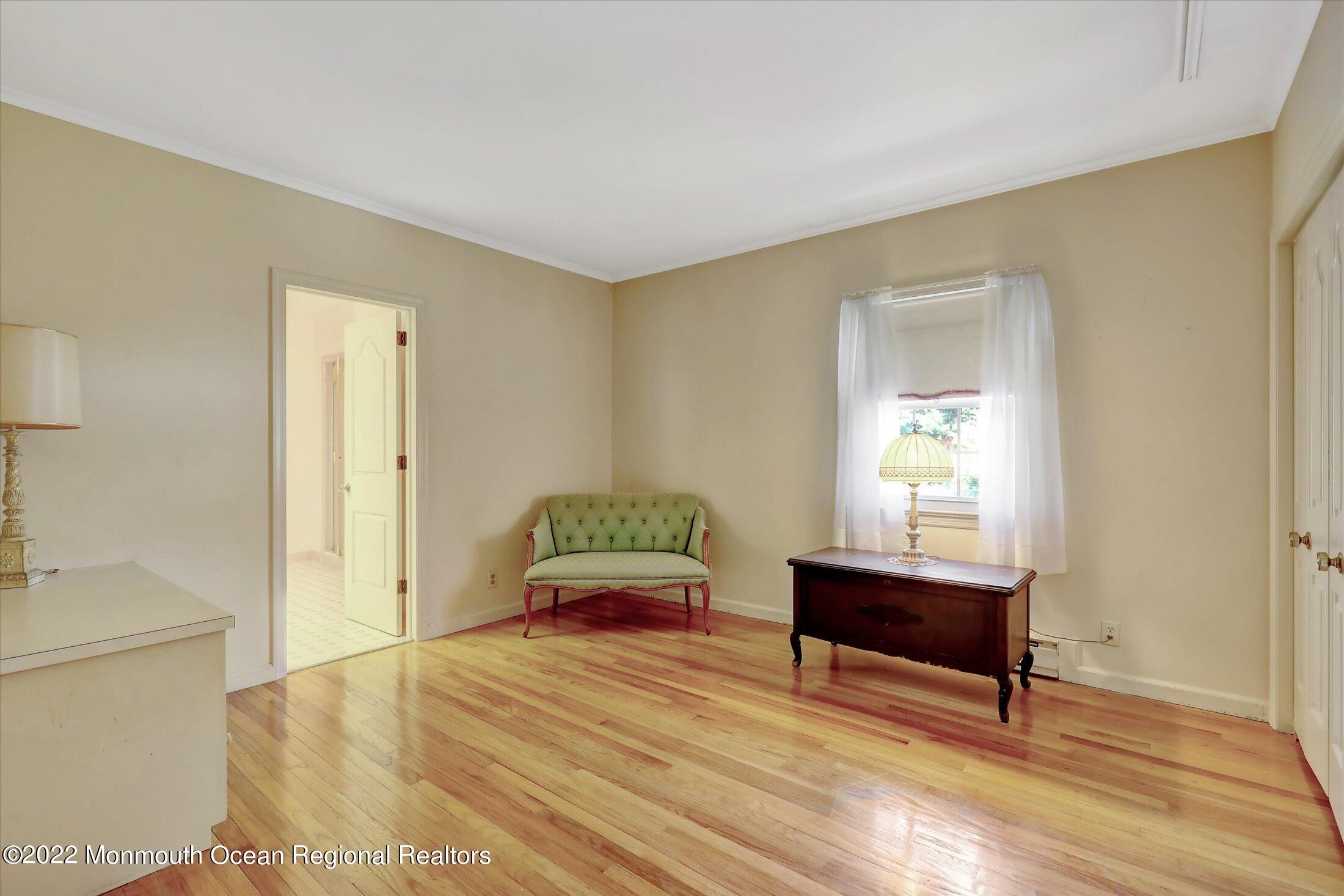 353 East Freehold Road, Unit 353355 Freehold, NJ 07728 - Photo 47 of 87 43-Jack & Jill Suite