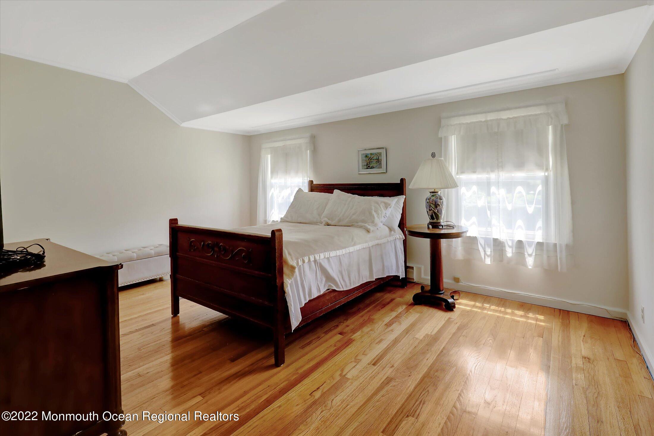 353 East Freehold Road, Unit 353355 Freehold, NJ 07728 - Photo 48 of 87 44-Jack & Jill Suite 2