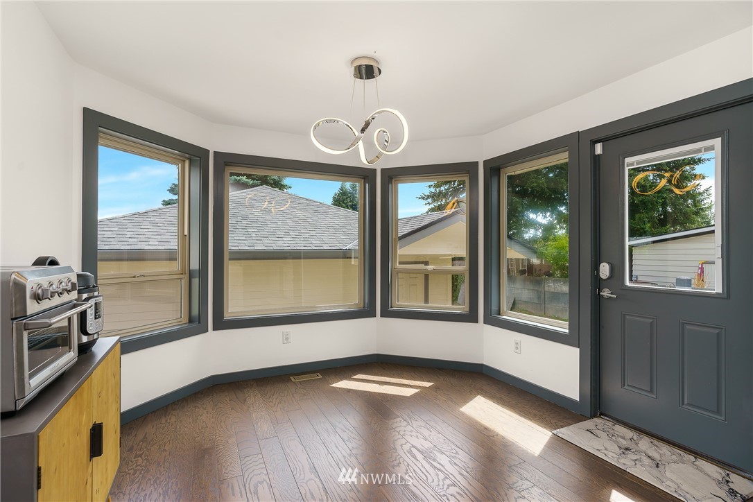 227 Union Avenue Southeast Renton, WA 98059 - Photo 11 of 39