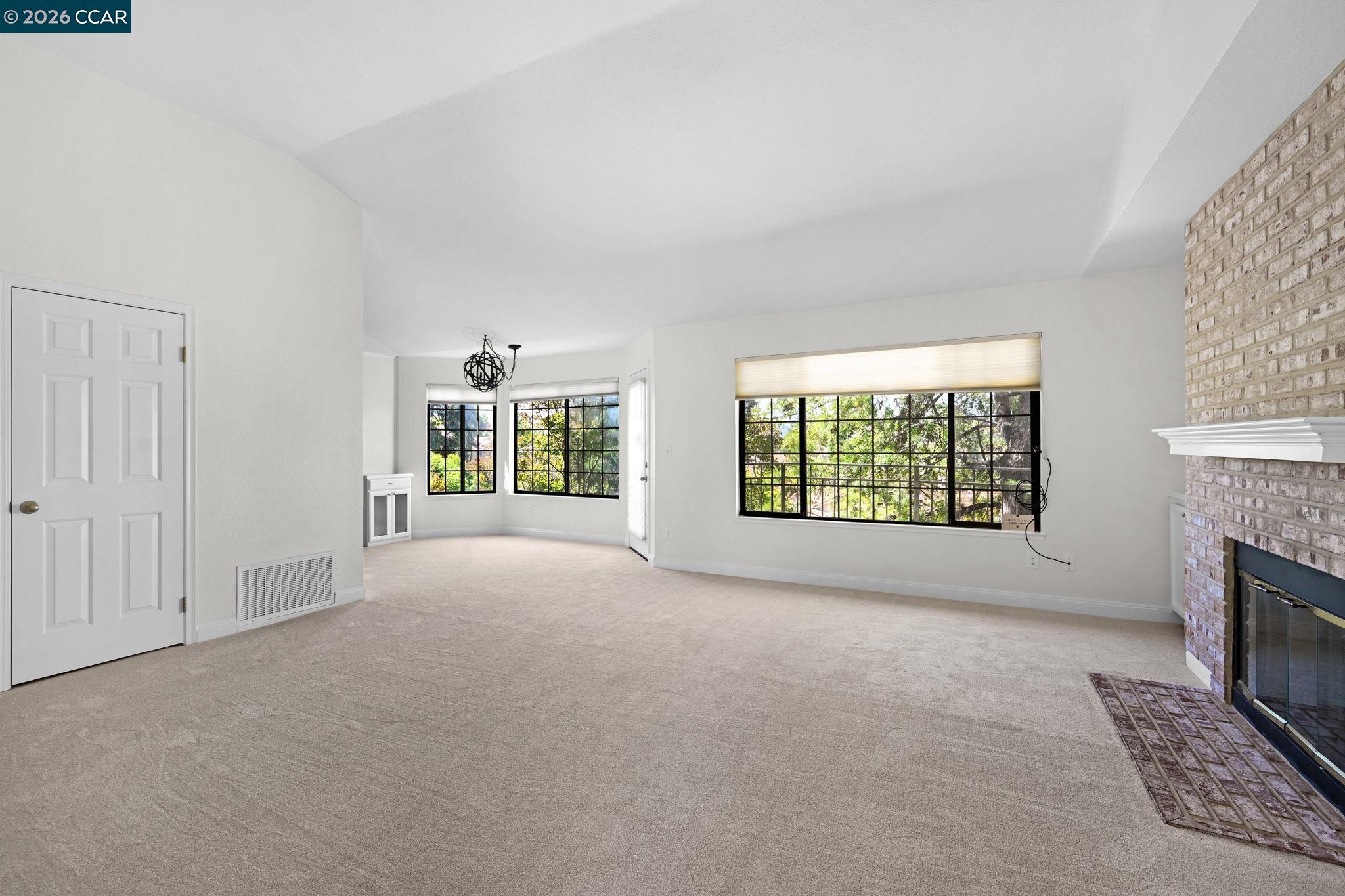 5012 Lakeview Drive, Unit 201 San Ramon, CA 94582 - Photo 5 of 32