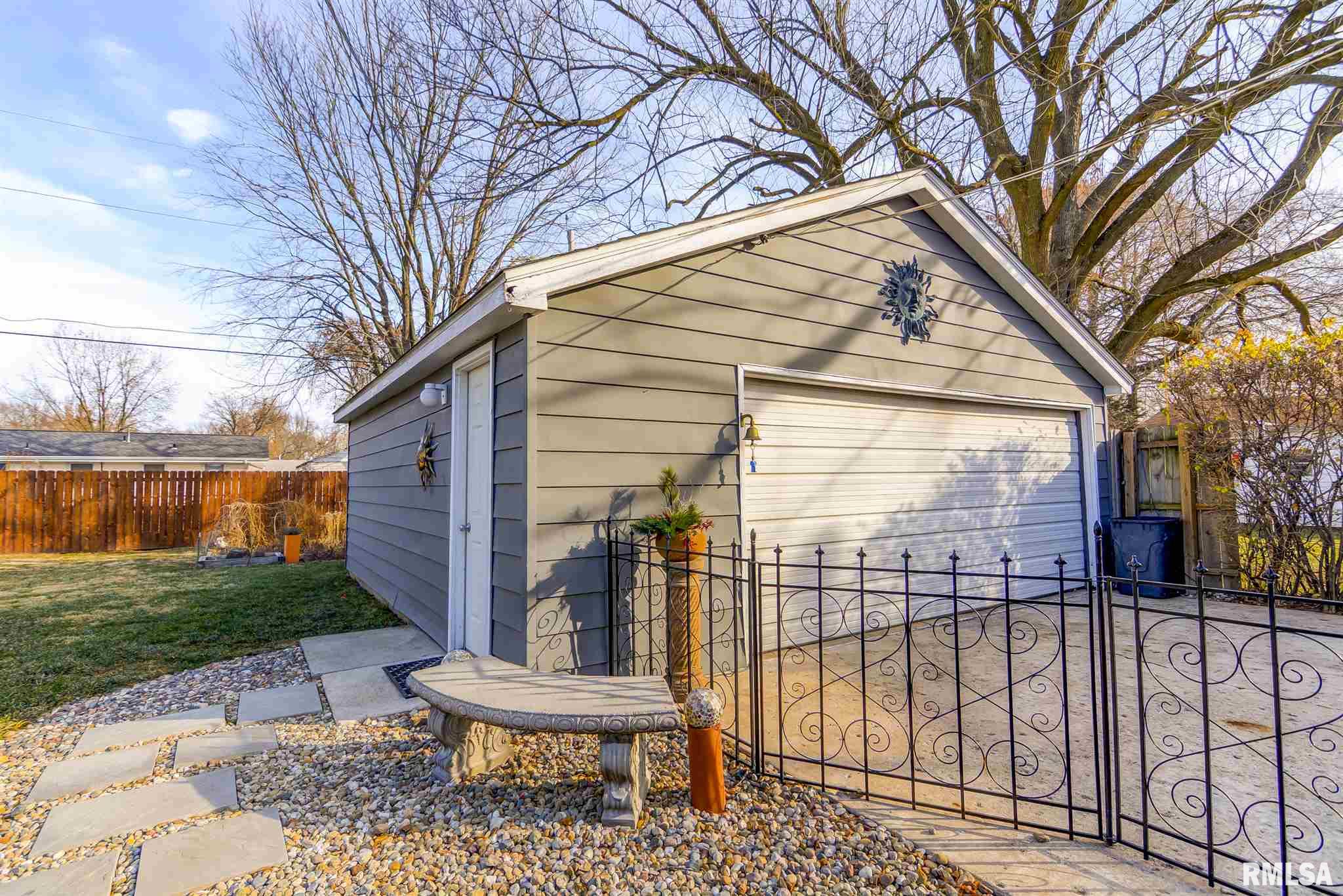 2707 Huntington Road Springfield, IL 62703 - Photo 31 of 36