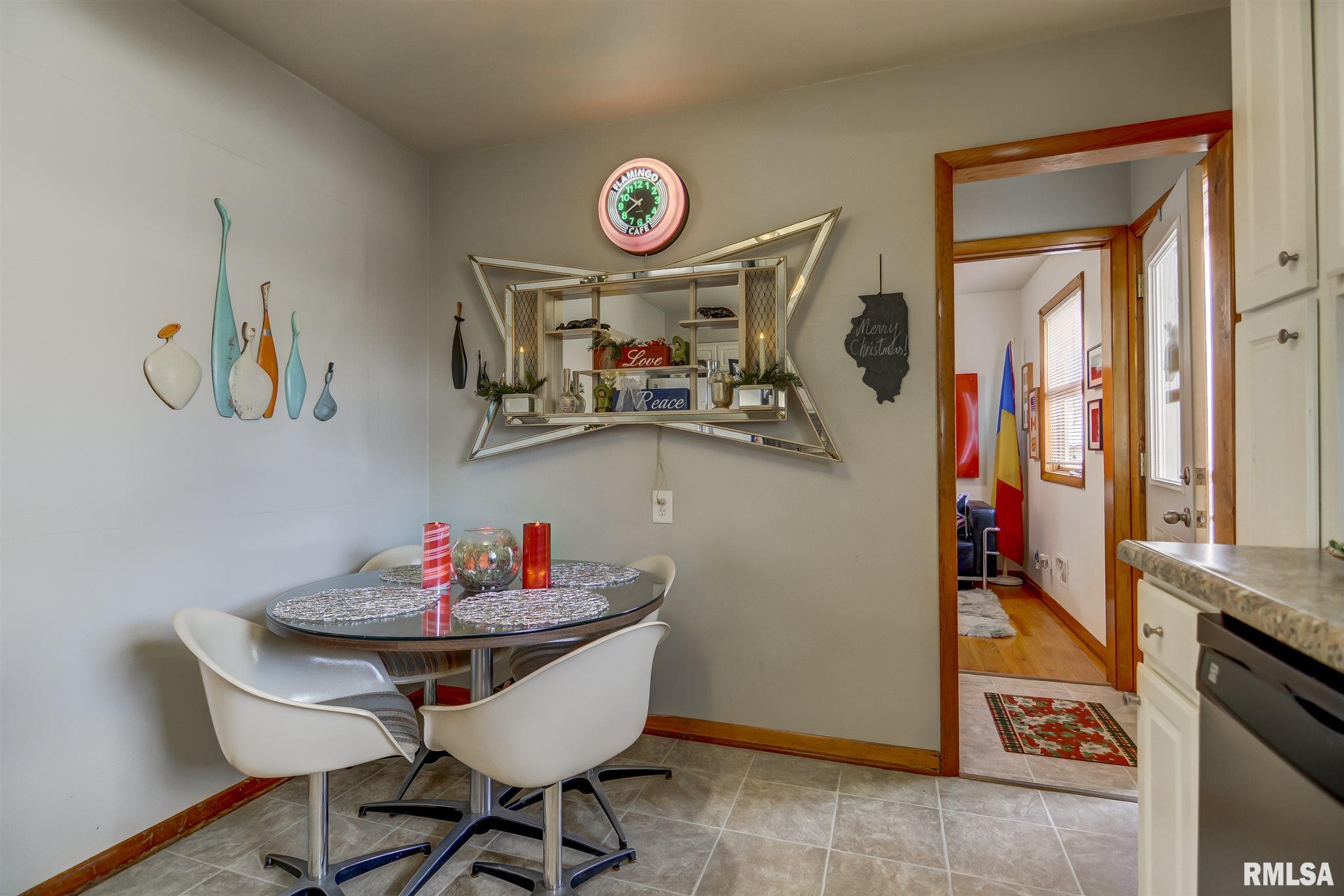2707 Huntington Road Springfield, IL 62703 - Photo 9 of 36