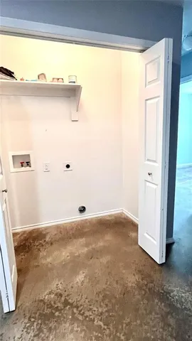 $1,200 | 905 West 7th Street, Bonham, TX 75418