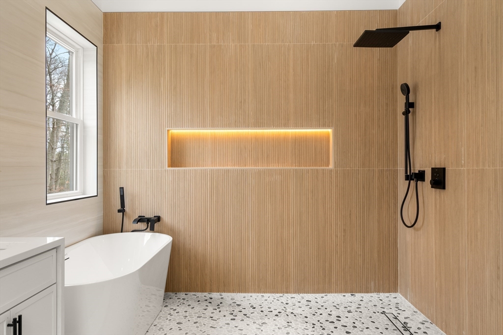 7 Circle Drive Dover, MA 02030 - Photo 21 of 27