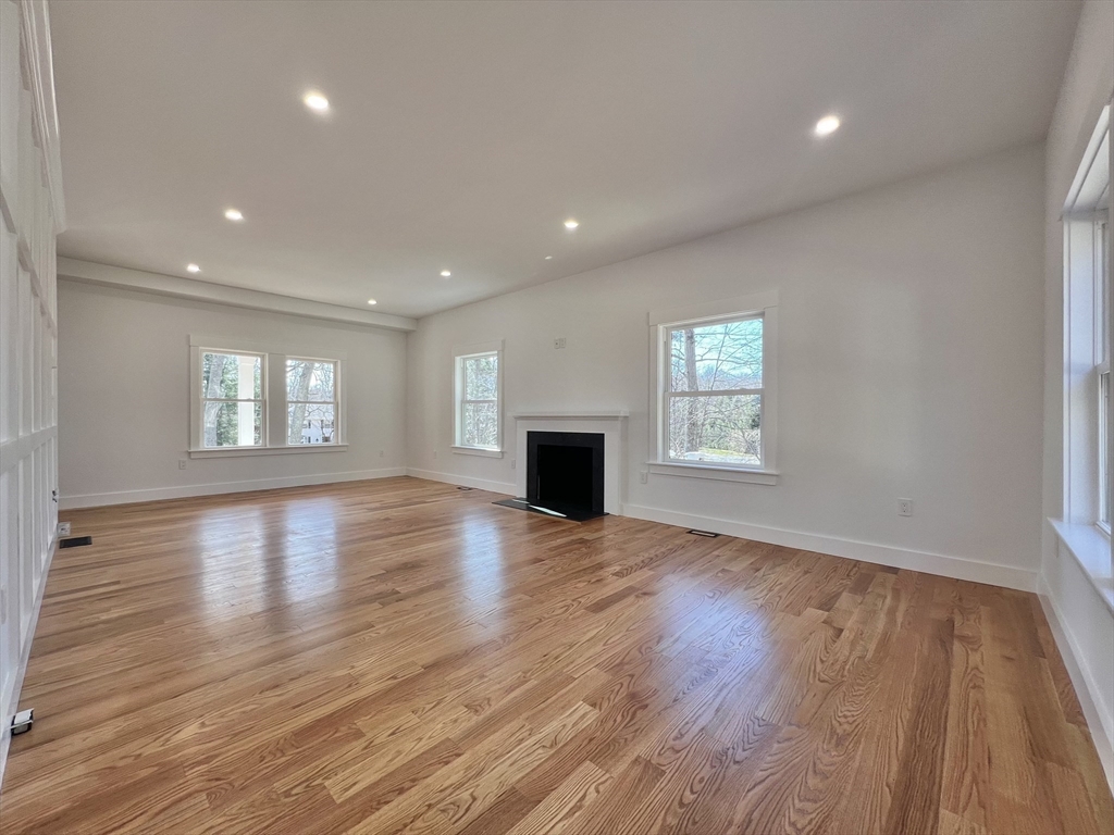 7 Circle Drive Dover, MA 02030 - Photo 10 of 27