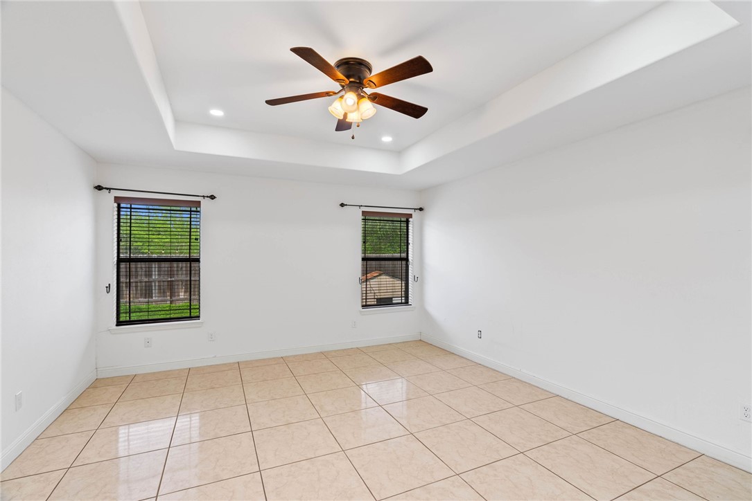 2136 South 5th Street Kingsville, TX 78363 - Photo 9 of 19