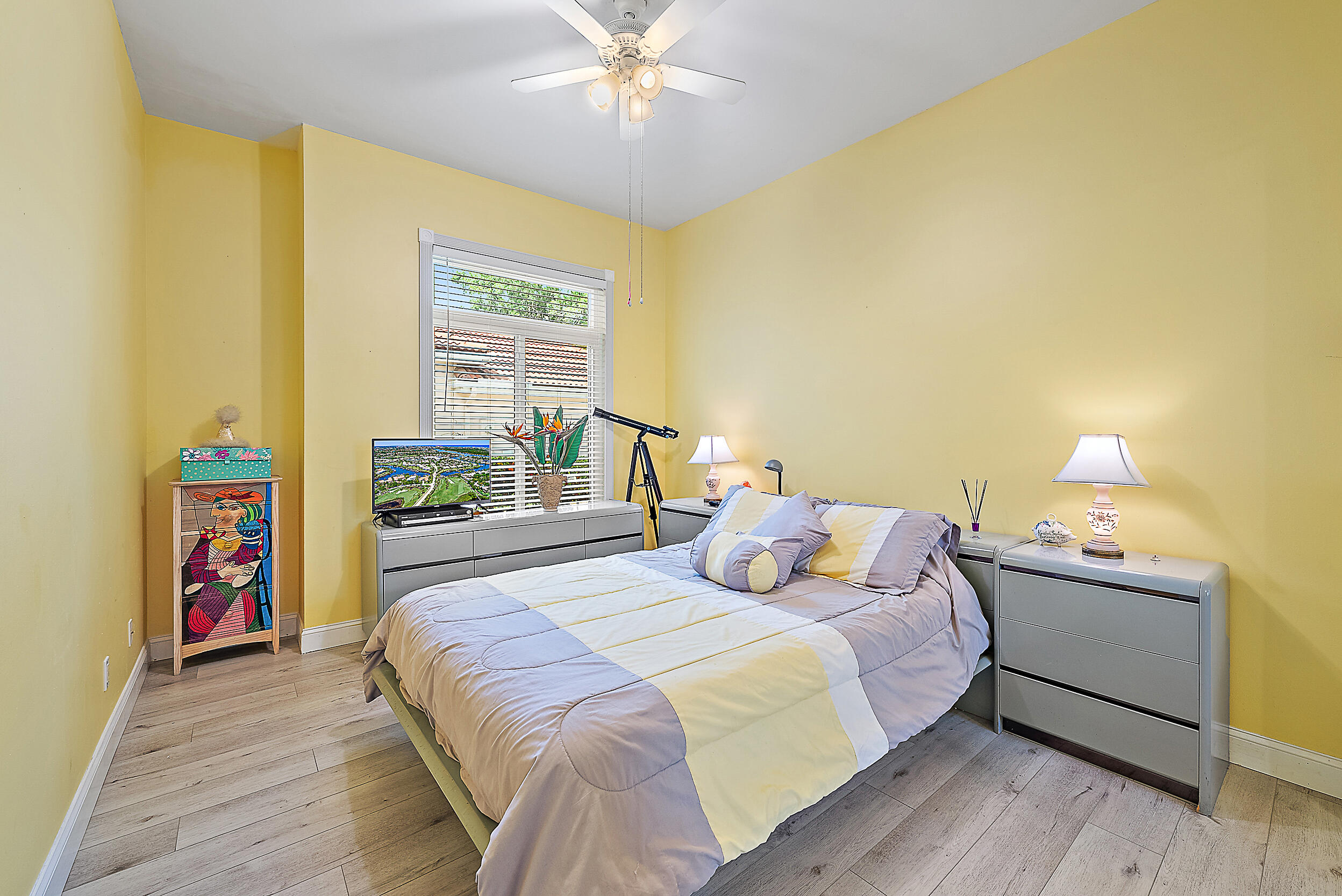 210 South Hampton Drive Jupiter, FL 33458 - Photo 22 of 40 Guest Bedroom