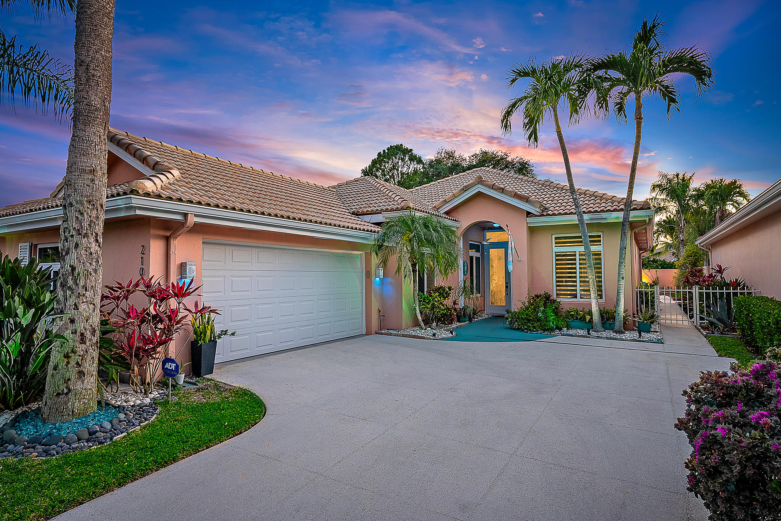 210 South Hampton Drive Jupiter, FL 33458 - Photo 3 of 40 Front Exterior