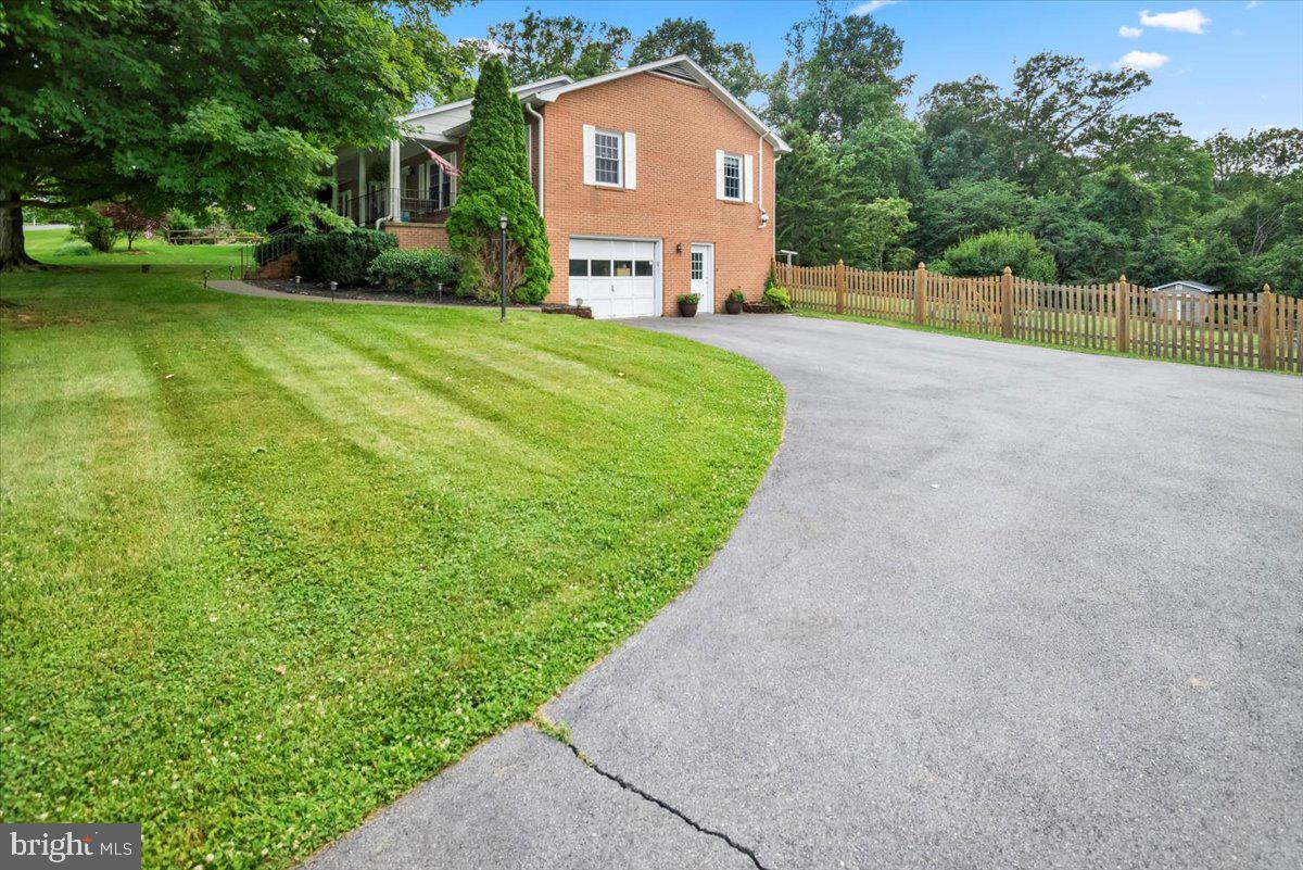 102 Forest Ridge Road Winchester, VA 22602 - Photo 2 of 35 Gallery Image 2