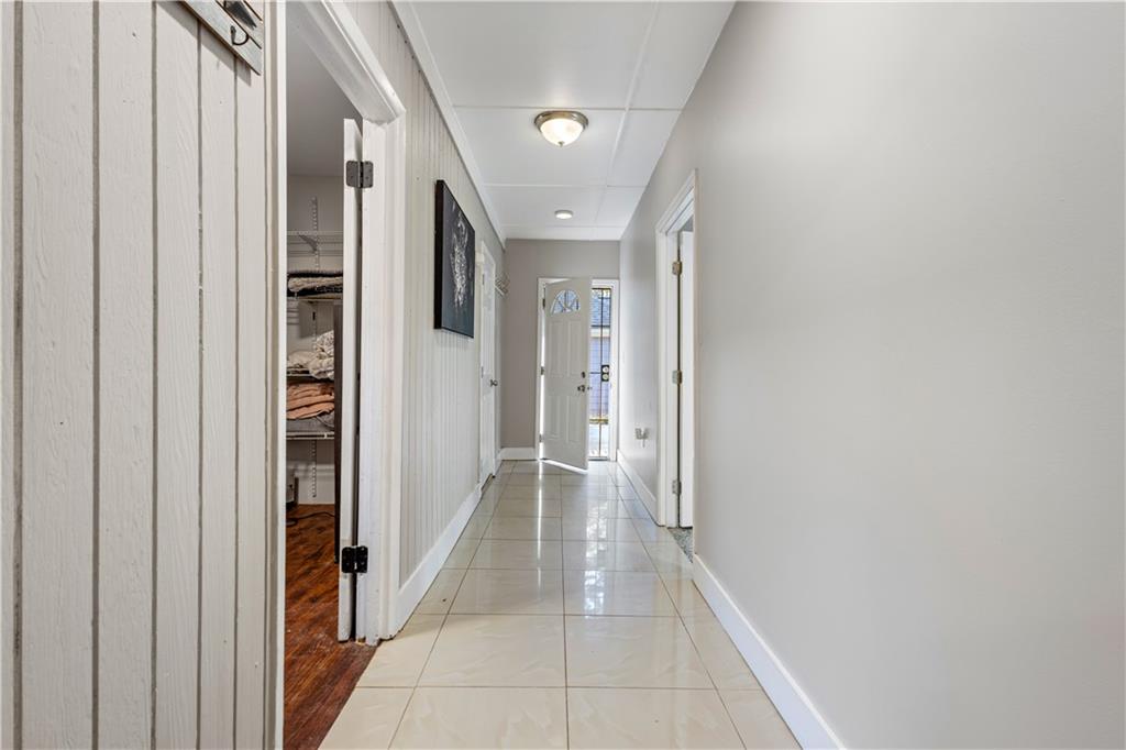 154 Dollar Mill Road Southwest Atlanta, GA 30331 - Photo 22 of 42 a view of a hallway