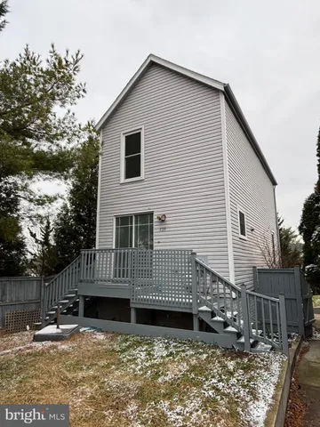 $1,600 | 520 West Liberty Street, Charles Town, WV 25414