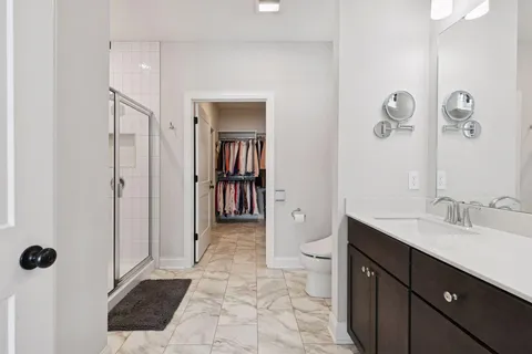 $585,000 | 10250 Arrowwood Trail, Woodbury, MN 55129
