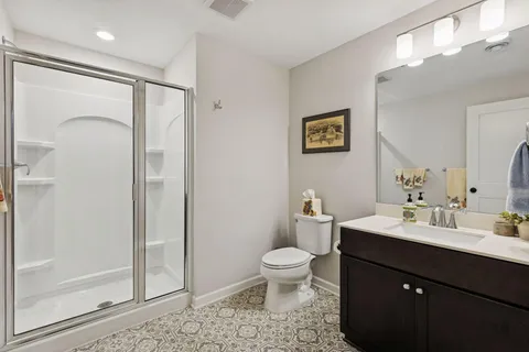 $585,000 | 10250 Arrowwood Trail, Woodbury, MN 55129