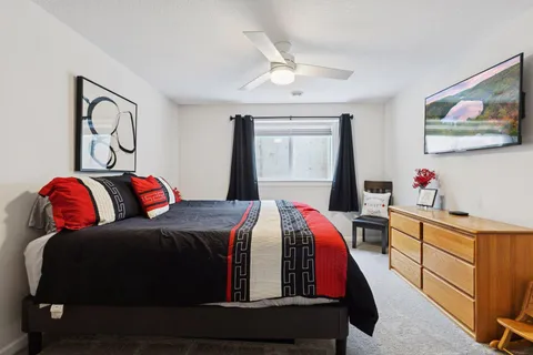 $585,000 | 10250 Arrowwood Trail, Woodbury, MN 55129