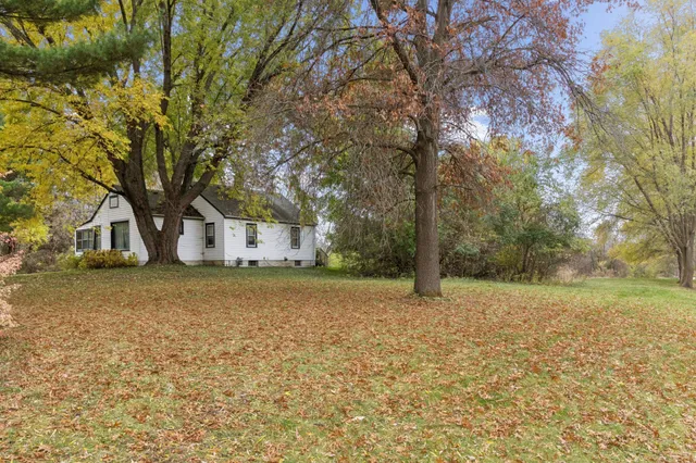 $649,900 | 285 North Old Crystal Bay Road North, Long Lake, MN 55356