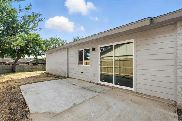 $2,200 | 4613 Tarry Drive, Garland, TX 75043