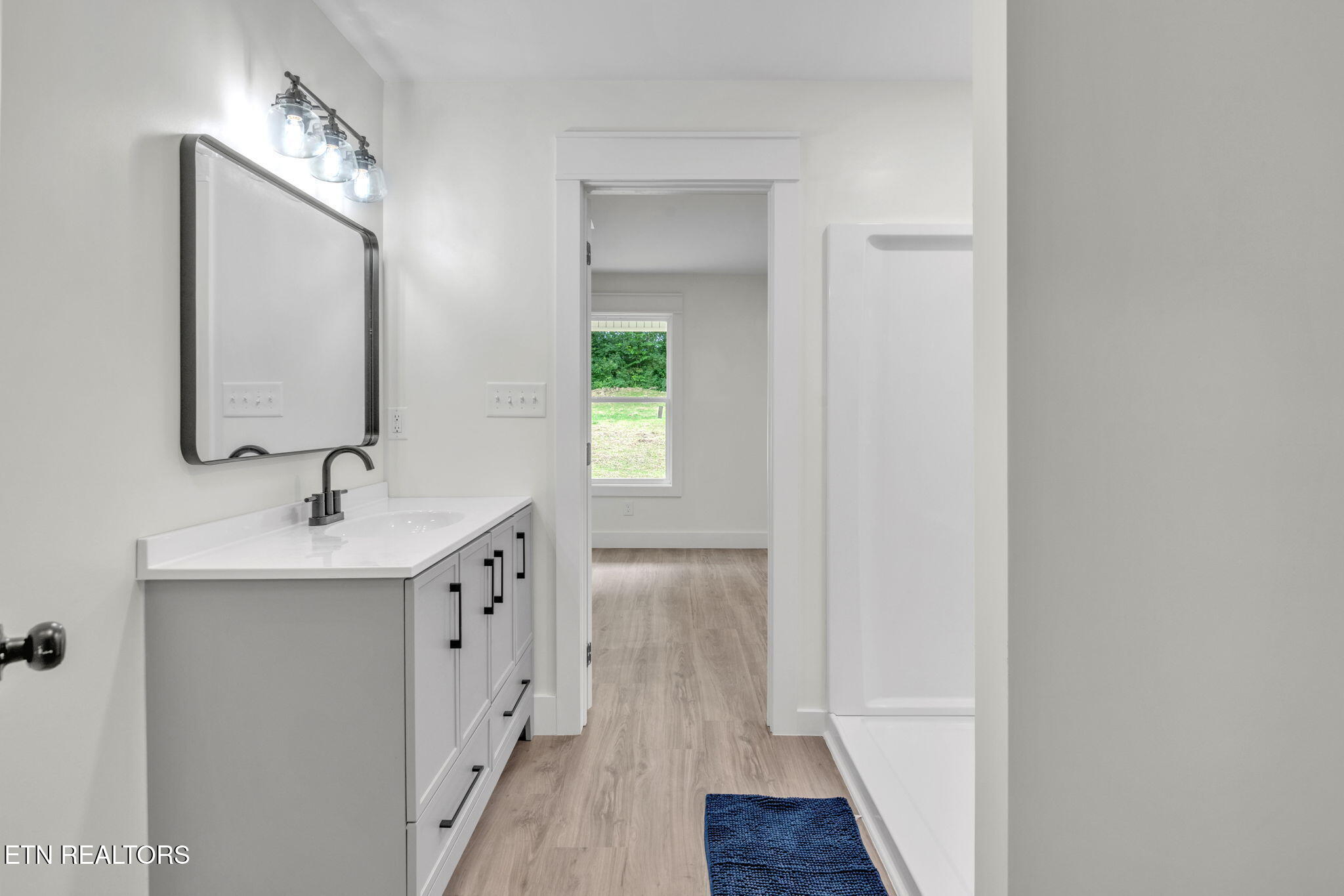 814 Hendrickson Street Clinton, TN 37716 - Photo 21 of 23 19-web-or-mls-814 Hendrickson-9813