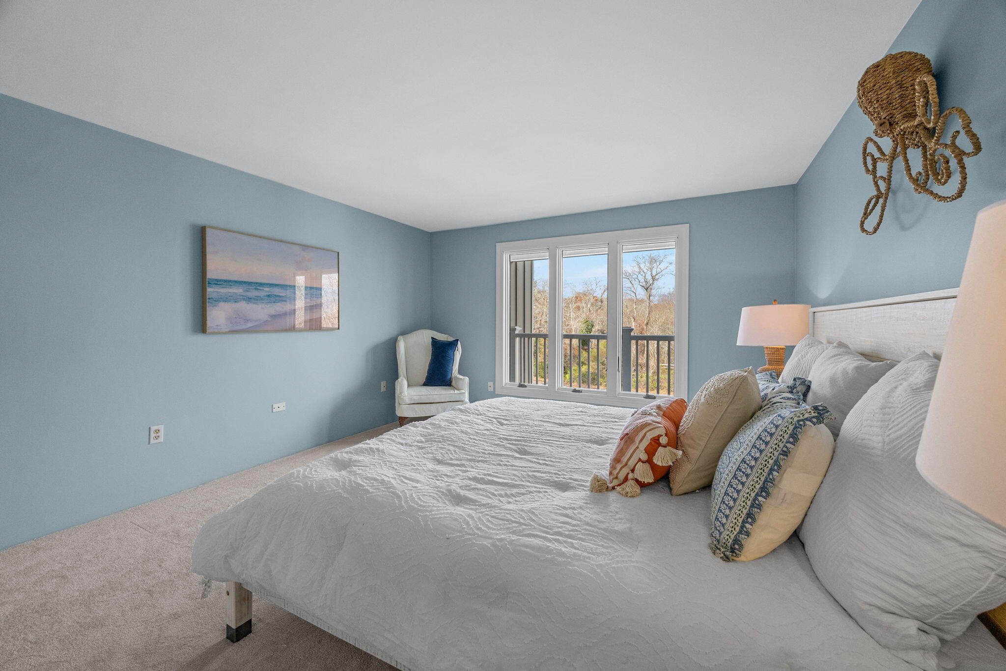 42 Old Colony Way, Unit 28 Orleans, MA 02653 - Photo 19 of 31 a bedroom with a bed and window