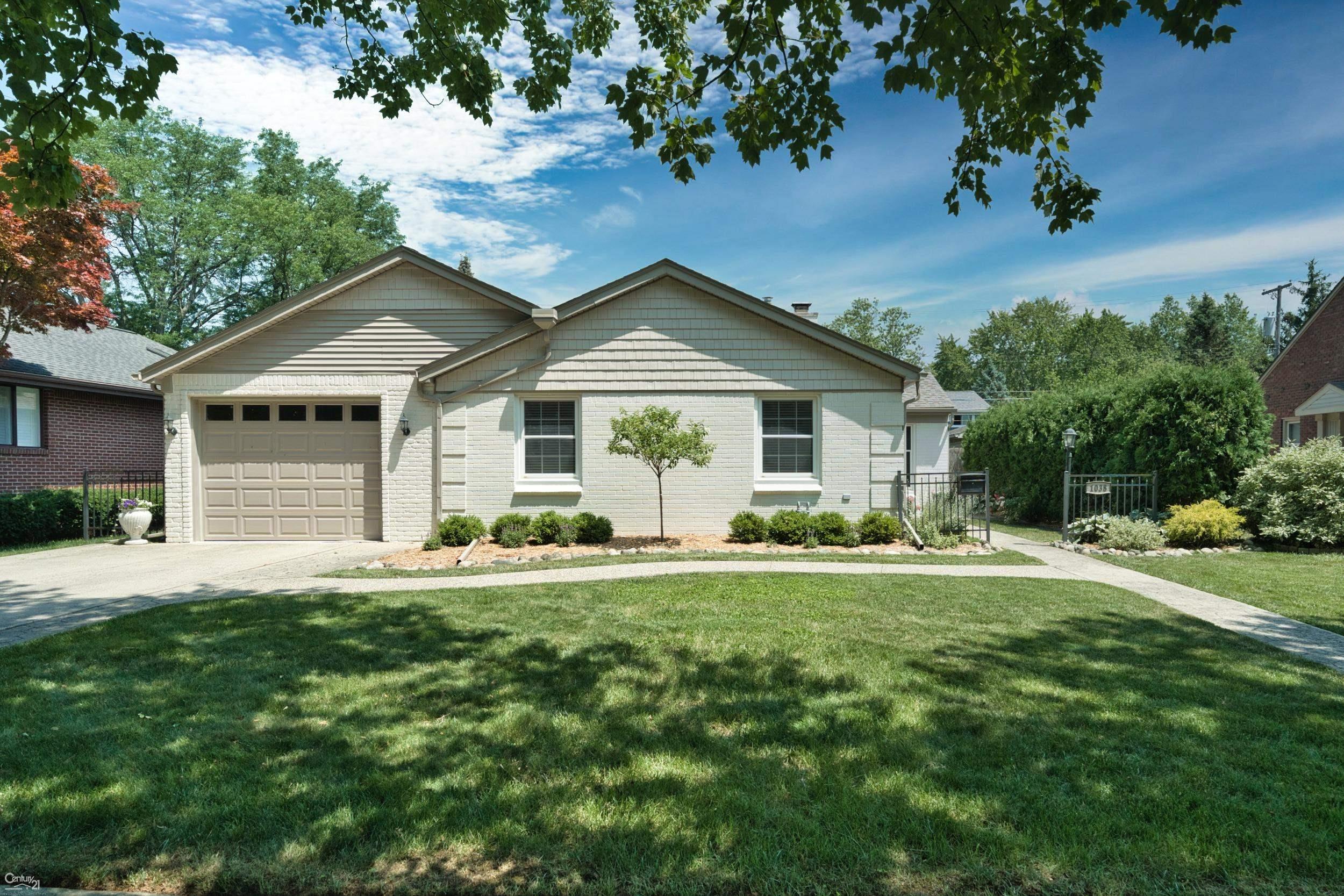1038 Hawthorne Road Grosse Pointe Woods, MI 48236 - Photo 2 of 61