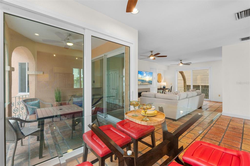 306 Beach Road, Unit 306 Sarasota, FL 34242 - Photo 10 of 35 Gallery Image 10