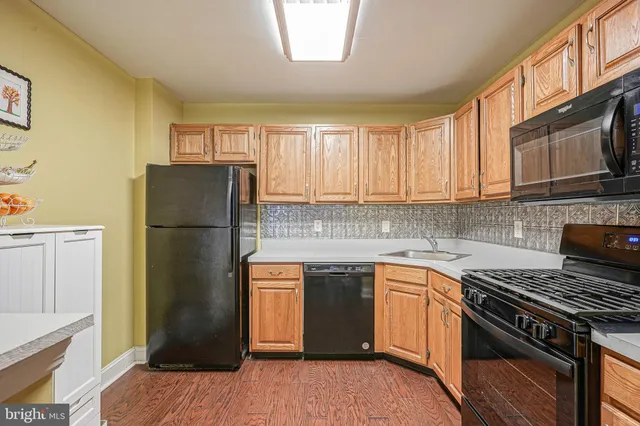 $259,900 | 460 Steeplechase Court, Deptford, NJ 08096