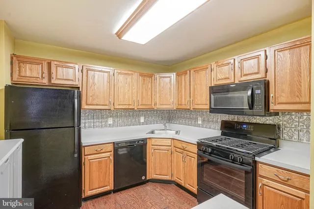 $259,900 | 460 Steeplechase Court, Deptford, NJ 08096