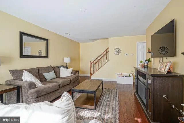 $269,900 | 460 Steeplechase Court, Deptford, NJ 08096