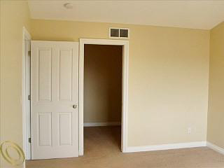 3259 East 11 Mile Road Warren, MI 48092 - Photo 6 of 12 941397-5.JPG