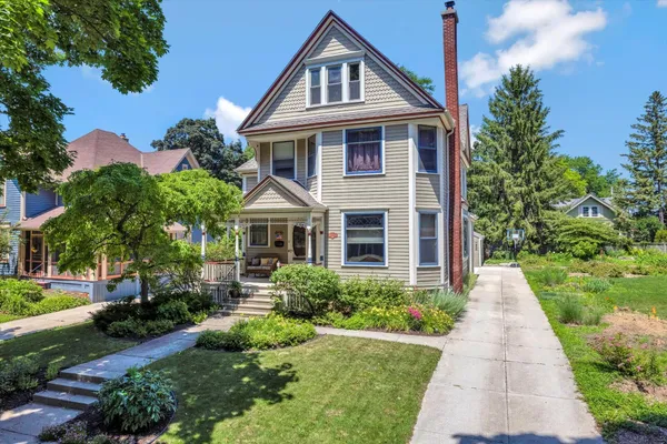 $724,900 | 8100 West Chestnut Street, Wauwatosa, WI 53213