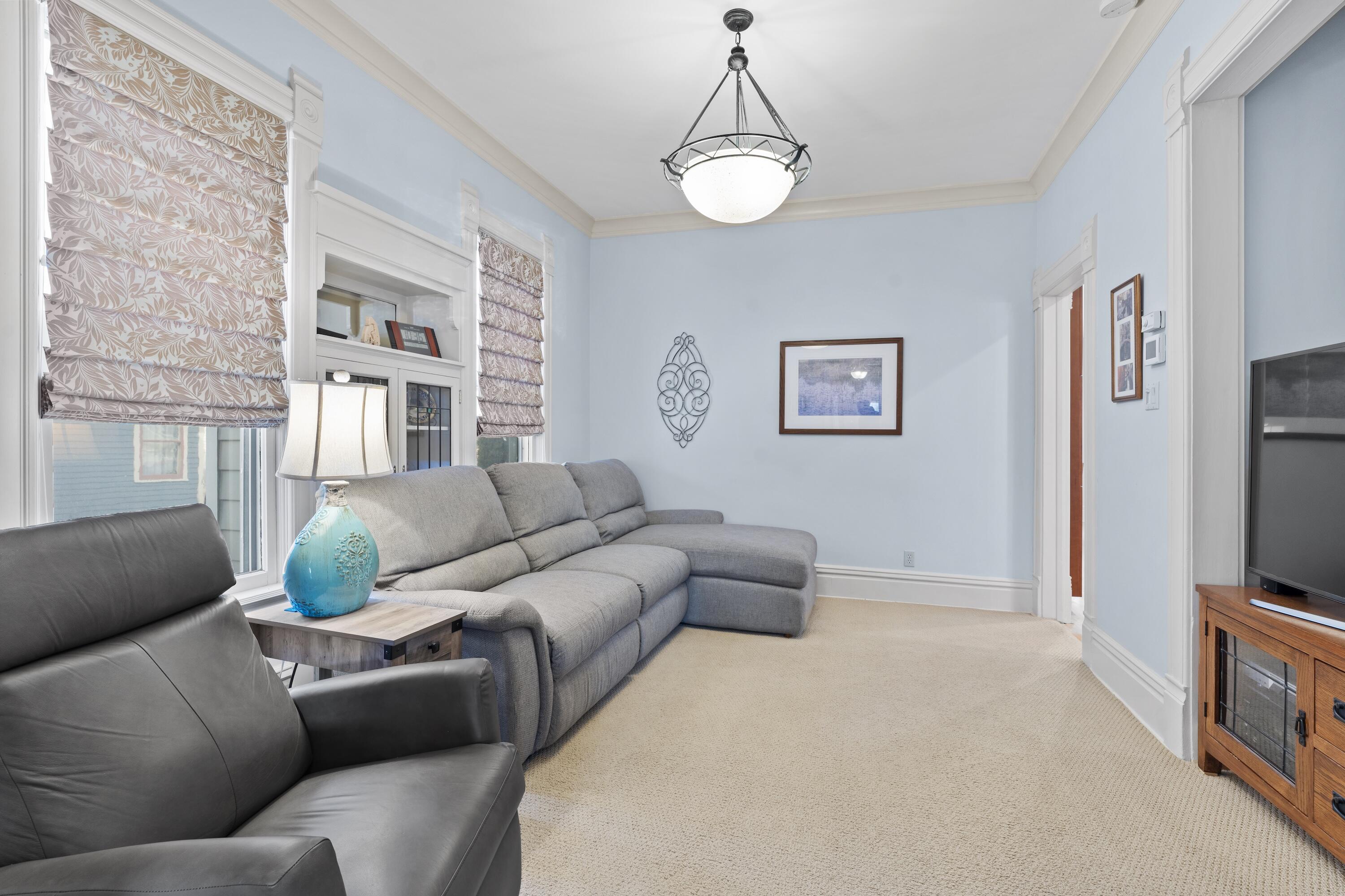 8100 West Chestnut Street Wauwatosa, WI 53213 - Photo 16 of 43 Den