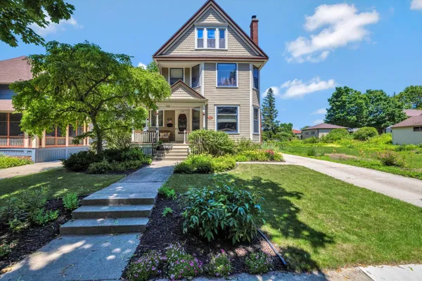 $724,900 | 8100 West Chestnut Street, Wauwatosa, WI 53213