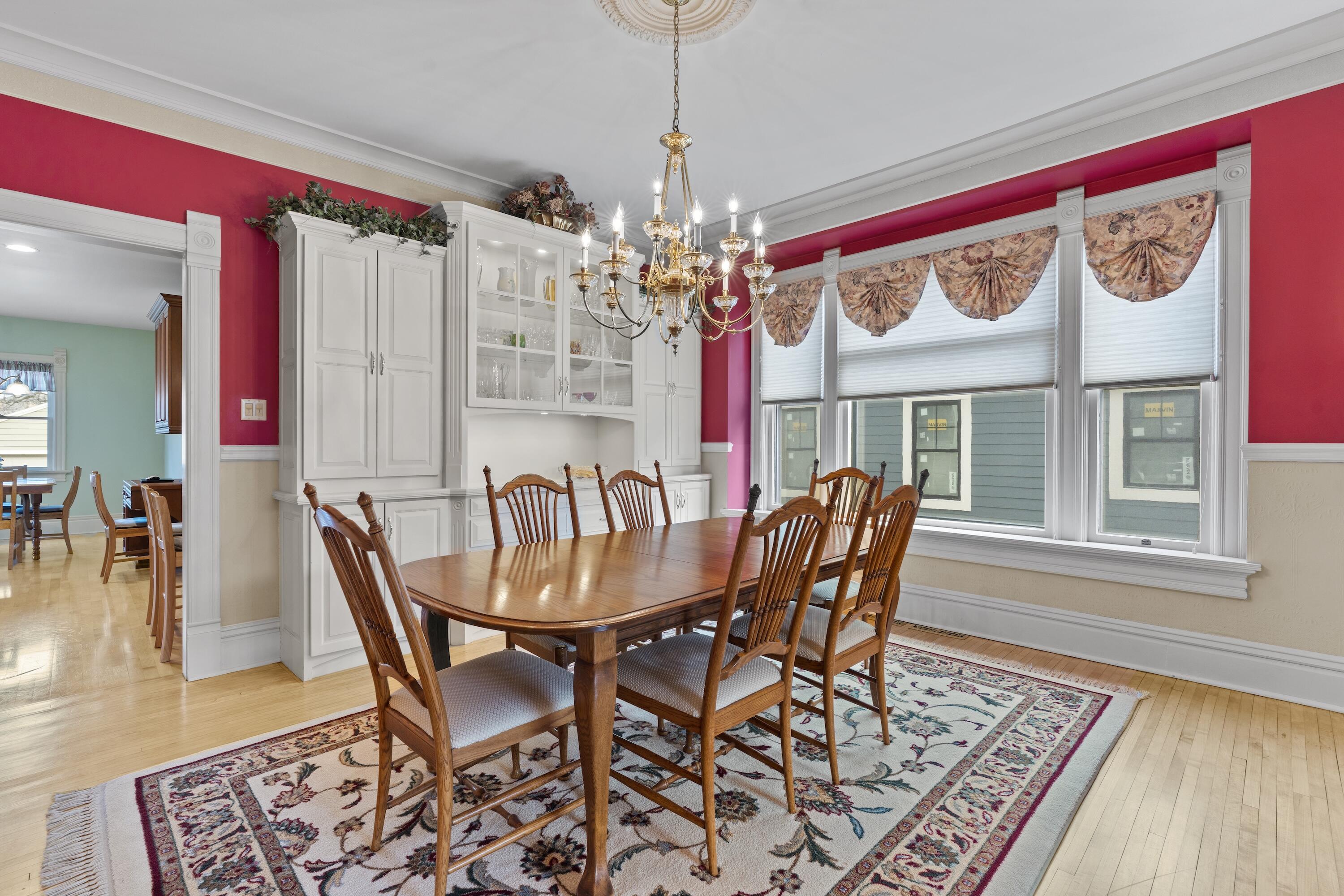 8100 West Chestnut Street Wauwatosa, WI 53213 - Photo 6 of 43 Dining Room