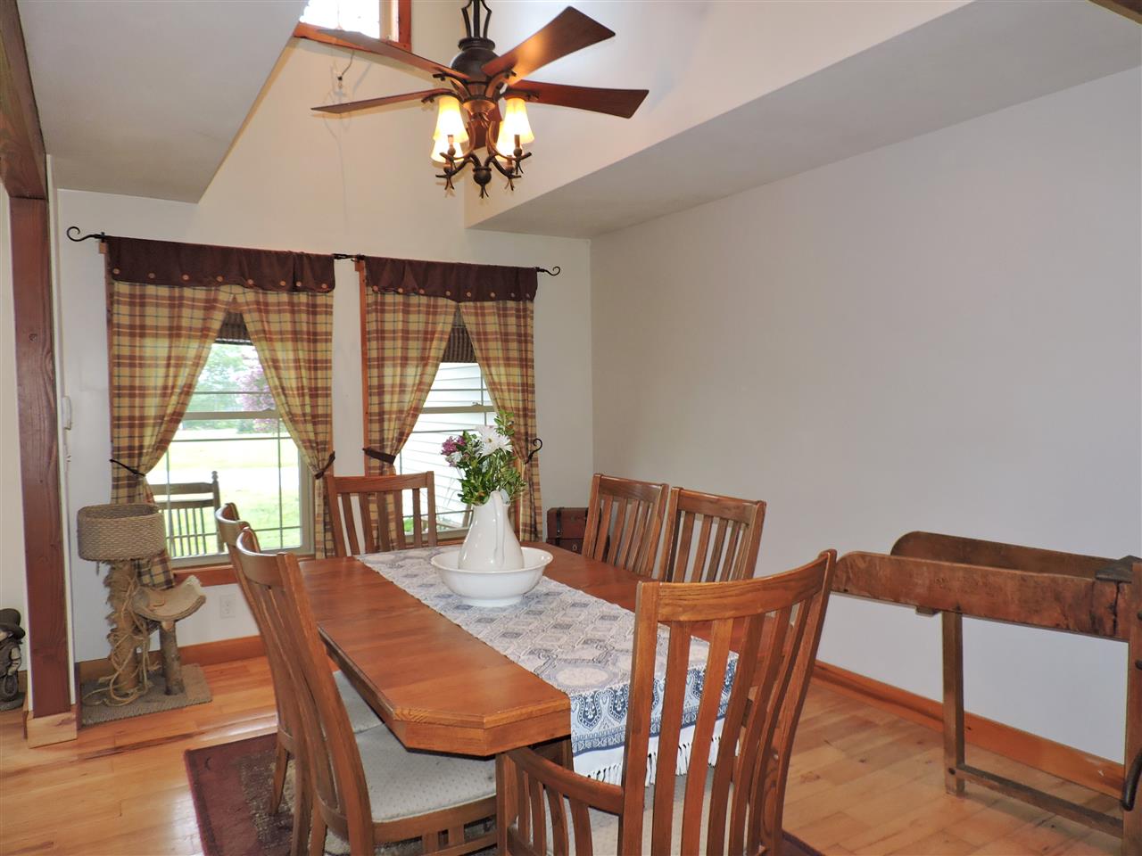 747 Concord Stage Road Weare, NH 03281 - Photo 11 of 37