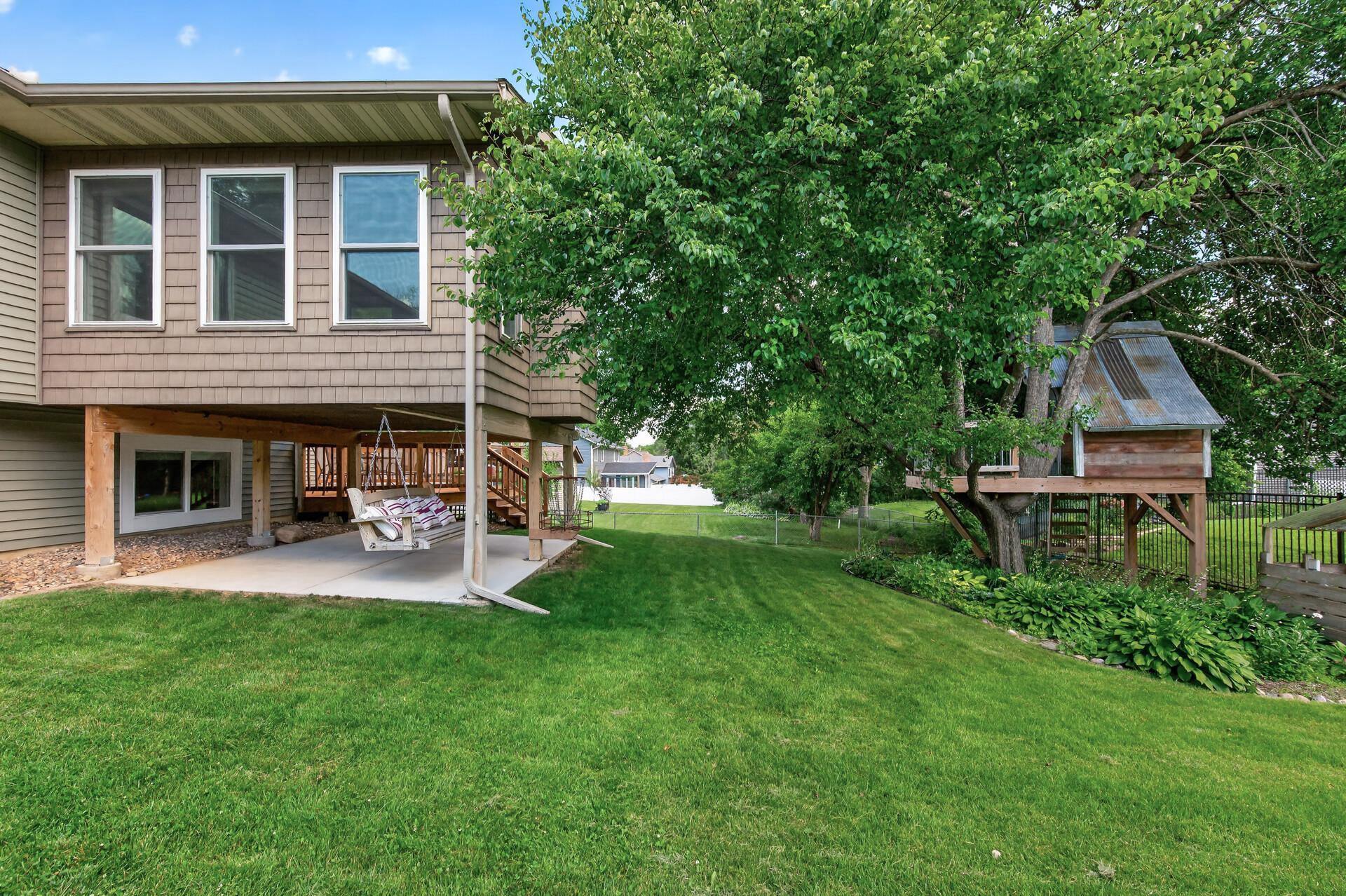 9391 Newcastle Road Woodbury, MN 55125 - Photo 47 of 58