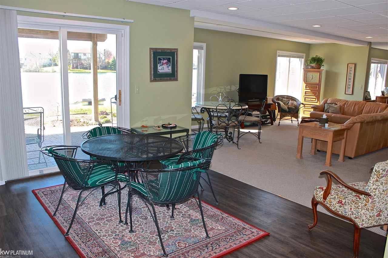 1796 Mackwood Road Rochester, MI 48307 - Photo 42 of 57 31317518-41.JPG