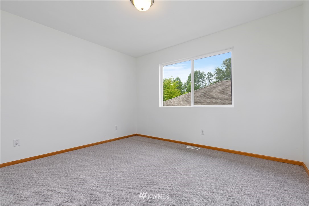 6012 Northeast 1st Street Renton, WA 98059 - Photo 22 of 37 Gallery Image 22