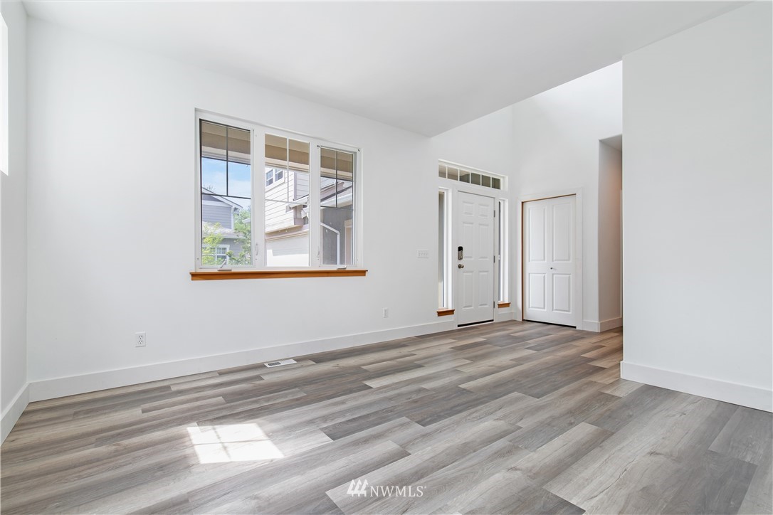 6012 Northeast 1st Street Renton, WA 98059 - Photo 5 of 37 Gallery Image 5