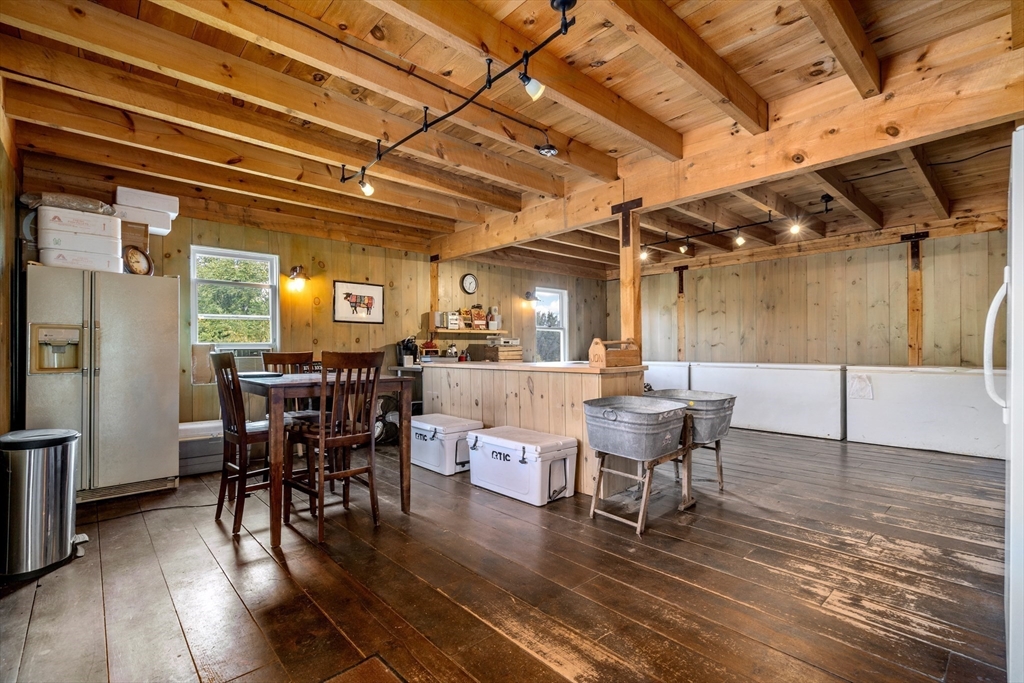 81 Five Bridge Road Brimfield, MA 01010 - Photo 15 of 36 Gallery Image 15