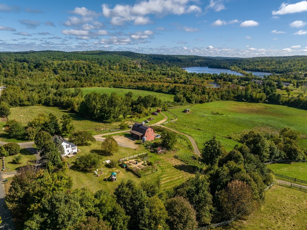 81 Five Bridge Road Brimfield, MA 01010 - Photo 3 of 36 Gallery Image 3